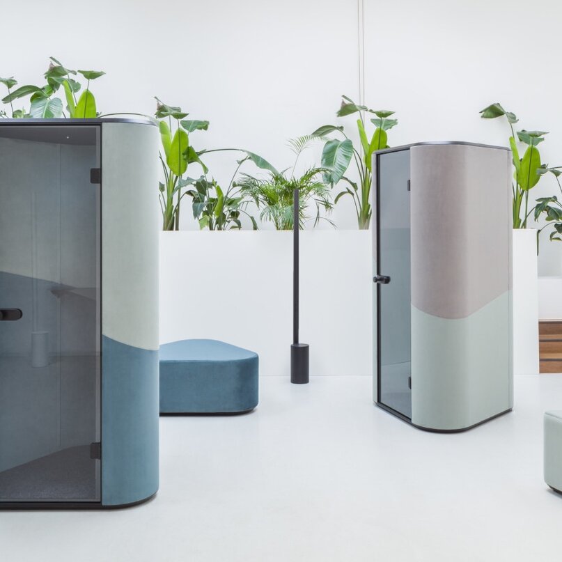 Akustická telefónna búdka Hana