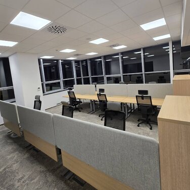 GOYART DESIGN dodávka a inštalácia nábytku pre DIGI SLOVAKIA