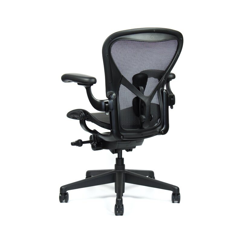 Herman Miller Aeron veľkosť B black edition