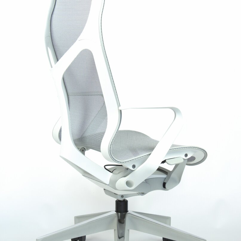 Herman Miller Cosm High Back studio white