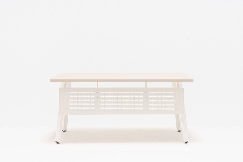 Kancelársky stôl Ogi A