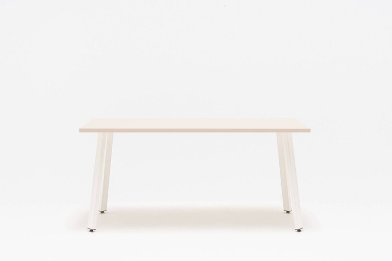 Kancelársky stôl Ogi A