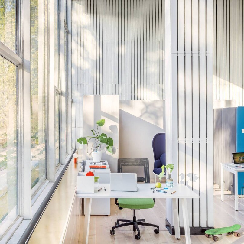 Kancelársky stôl Ogi A