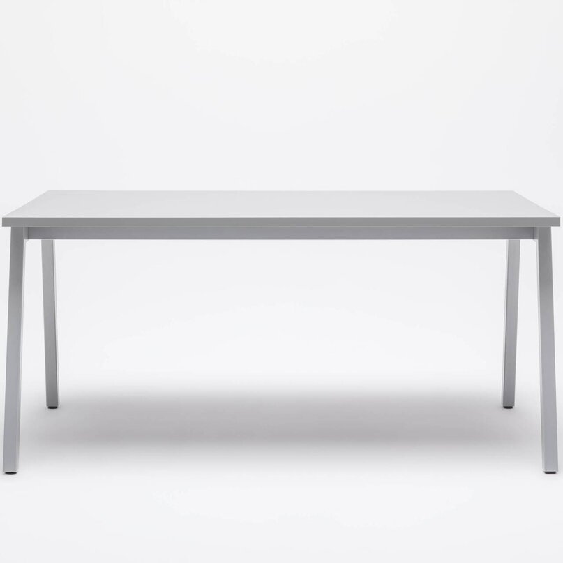 Kancelársky stôl Ogi M