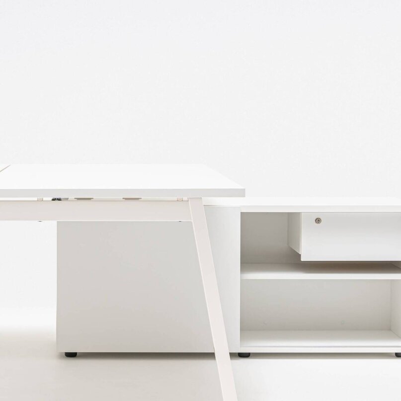 Kancelársky stôl Ogi M