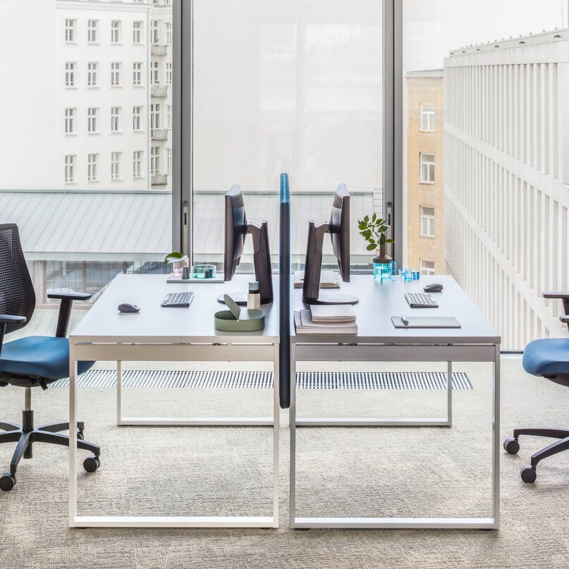 Kancelársky stôl Ogi Q