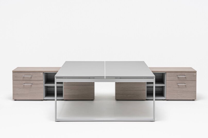 Kancelársky stôl Ogi Q