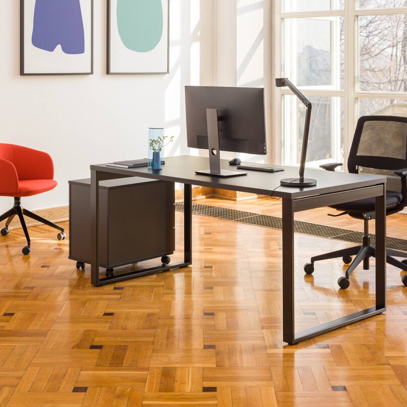 Kancelársky stôl Ogi Q