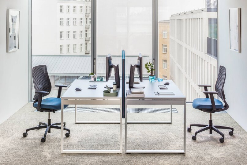 Kancelársky stôl Ogi Q