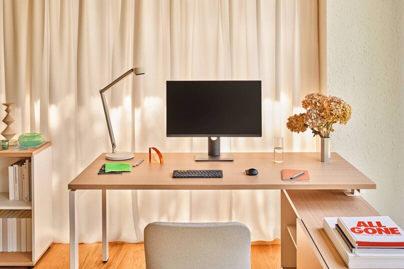 Kancelársky stôl Ogi U