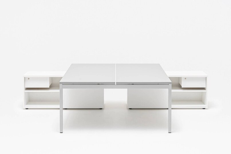 Kancelársky stôl Ogi Y