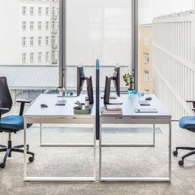 Pracovný stôl Ogi Q