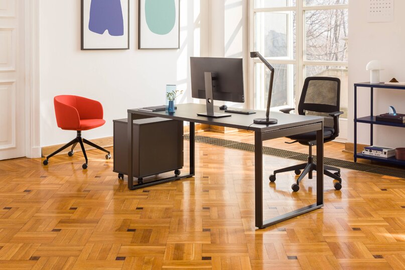 Pracovný stôl Ogi Q