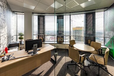 Svetlo v kancelárii: malý detail, ktorý mení veľa